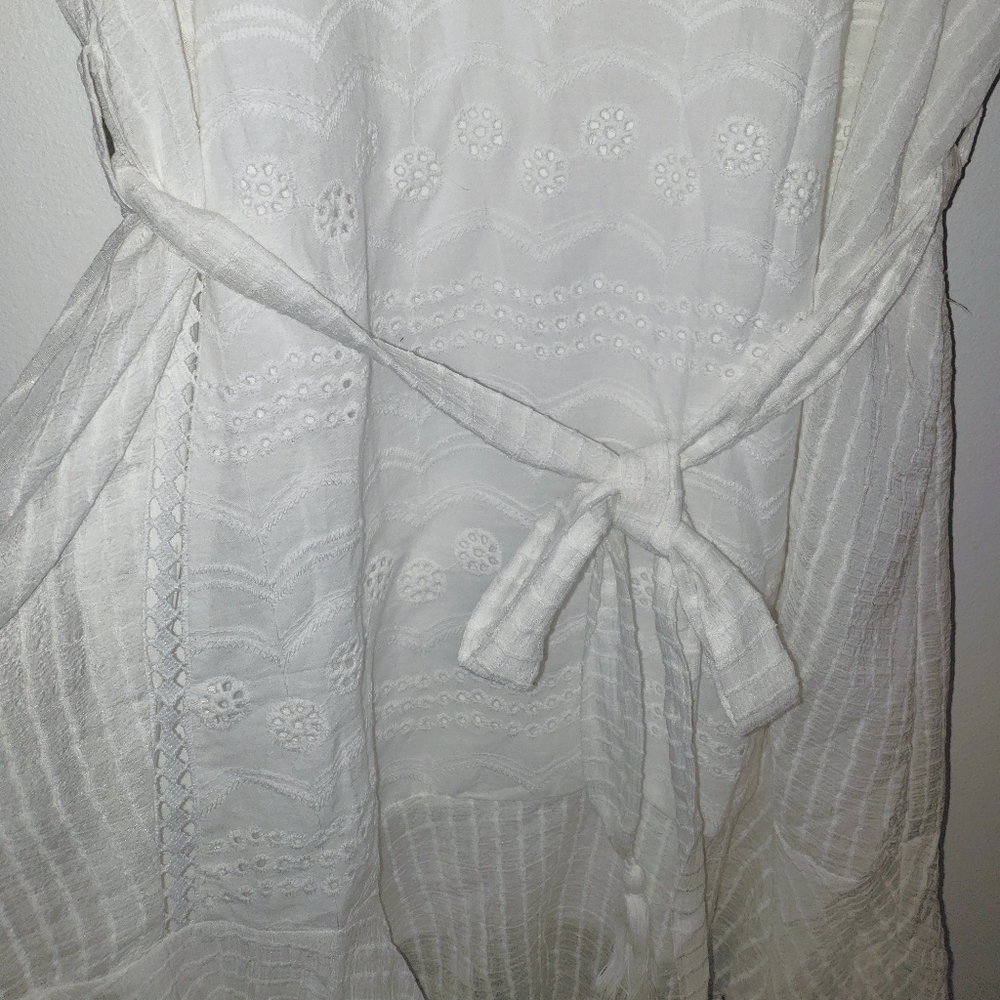 Dress - Picture 3 of 4